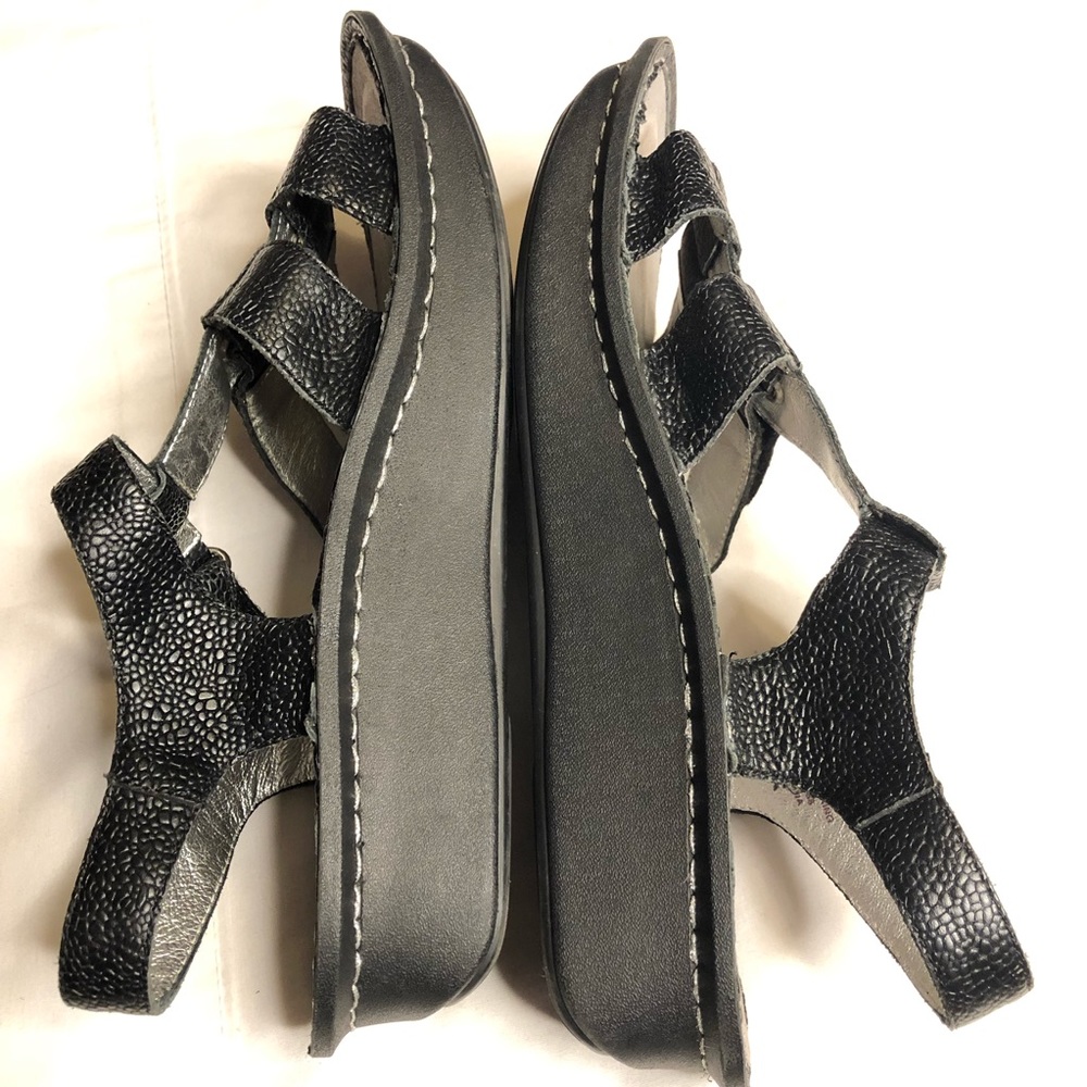 Alegría Kle black snake skin print leather sandals - Picture 5 of 7